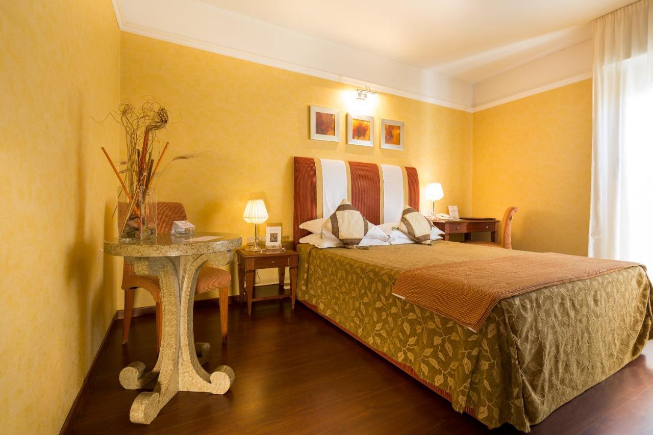 Classic Quadruple Room,1209338656:JPEG
